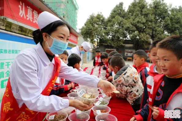 女教师被女同学成，网友纷纷表示震惊，认为教育环境亟需加强心理健康教育与师生关系的引导